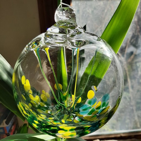 Hanging Glass Ball 4" Diameter Aqua & Yellow Witch Ball (1) WB27 - Picture 1 of 5